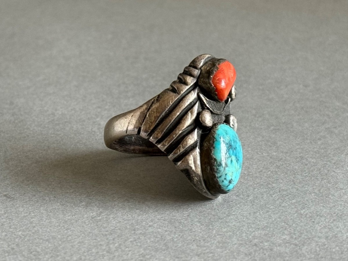 Old Pawn Sterling Silver with Turquoise and Coral Ring. Size 11 3