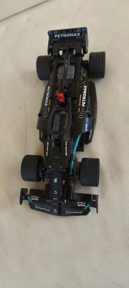 LEGO Technic 42165 Mercedes-AMG F1 W14 Pull-Back, foto 2 di 5