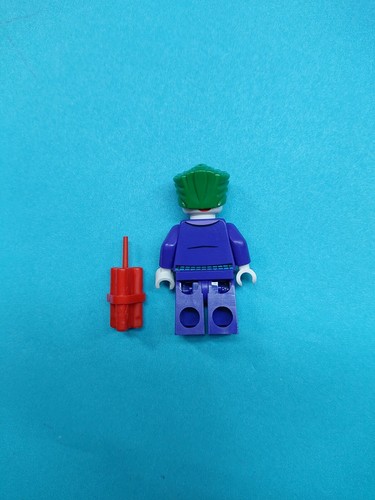 Lego DC Super Heroes Minifigure The Joker - Lime Bow Tie 10753 Batman! - Picture 2 of 4