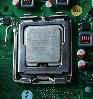 CPU / Prozessor Intel Pentium Dual-Core E5200 / SLAY7 / 2,50GHz / 2M / 800 / 06