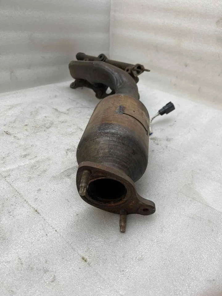 Coletor de escape 2012-2015 TOYOTA TACOMA - LH 4.0L (motor 6 cilindros 1grfe) OEM - Imagem 3 de 4