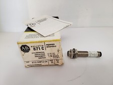 ALLEN BRADLEY 871C-D2NP12-D4 INDUCTIVE PROXIMITY SWITCH CYLINDERICAL NIB
