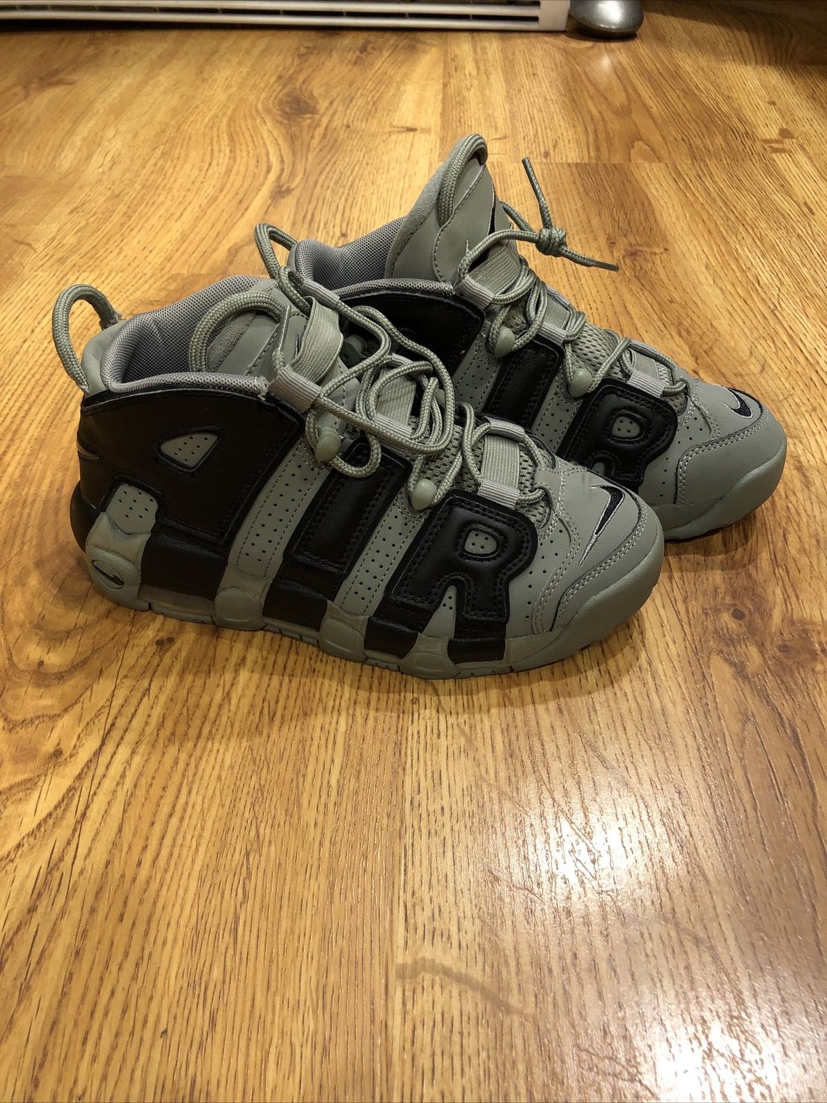 nike air more uptempo dark stucco
