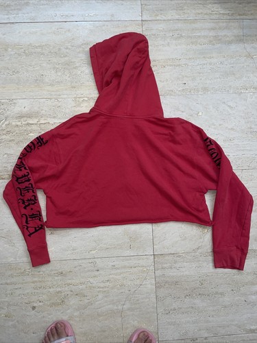ADAPTATION Hollywood Forever Hoodie Damen Medium Cropped Rundhals Rot - Bild 8 von 9