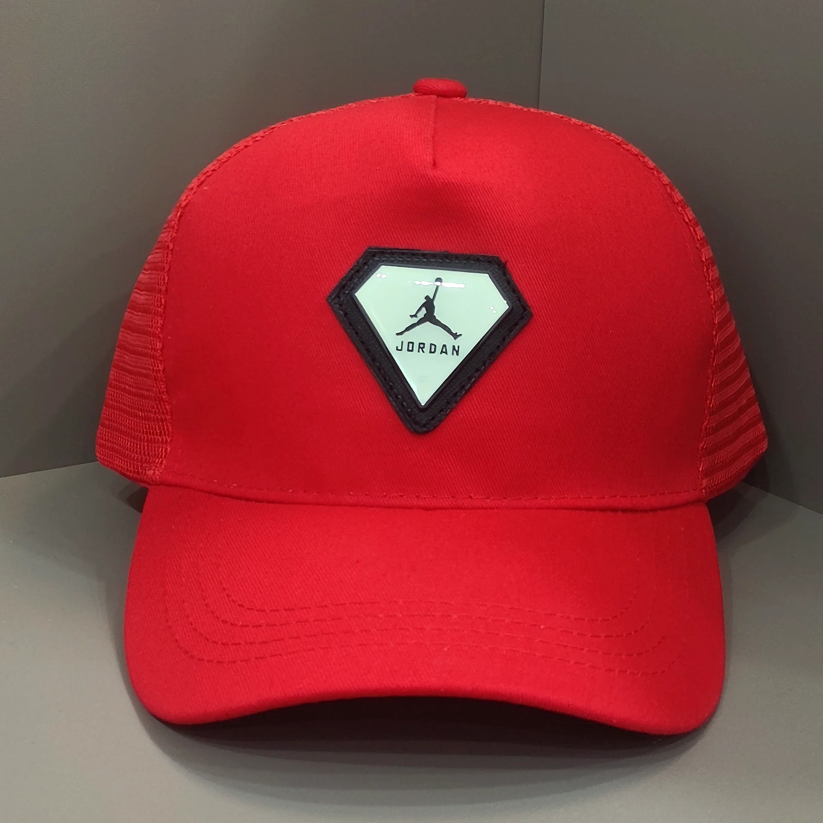 Jordan Unisex Outdoor Sports Red Diamond Logo Mesh Baseball Cap Adjustable
Opens in a new window or