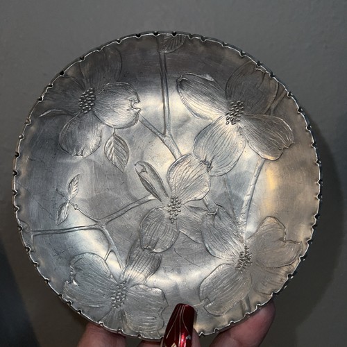 Vintage Wendell August Forge Aluminum Dogwood #1 Coaster. 3-3/8” D. Excellent.