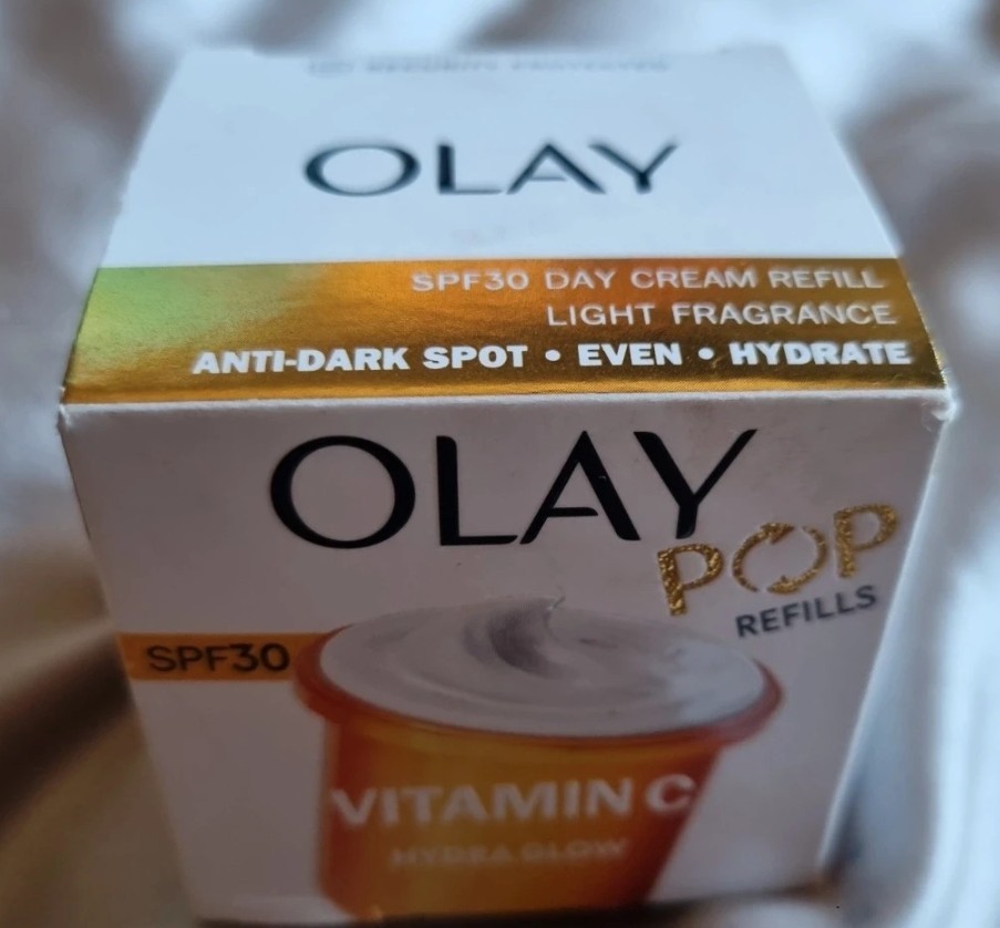 Olay Vitamin C Hydra Glow Day Cream Moisturiser SPF 30 - 50ml
