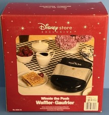 NEW Disney Villaware Winnie the Pooh & Tigger...