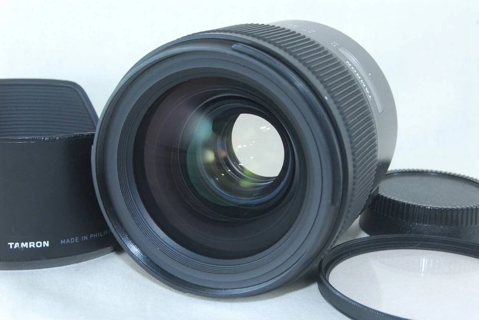 Tamron SP 35mm F/1.4 DI USD SP EF Mount Prime Lens With hood from JAPAN USED - Image 3 of 4