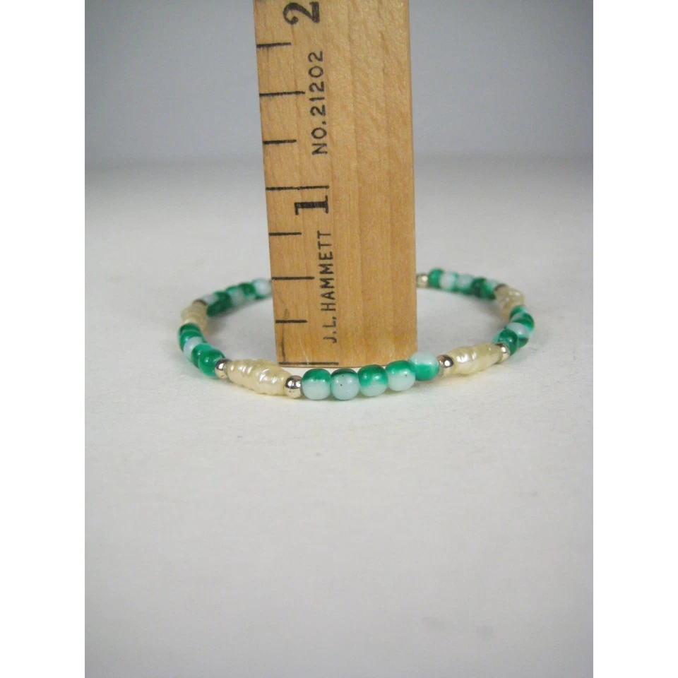 Pulsera de perlas de imitación con cuentas en tono dorado joyería de plástico delicada Foto 2 de 4