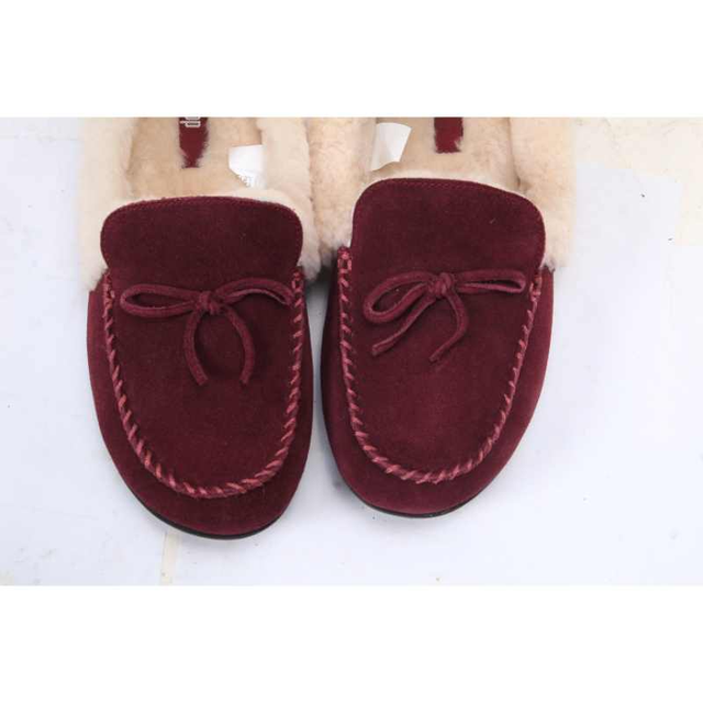 paragon chappal juti