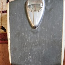 Vintage 1950's Borg Art Deco Bubble Glass Bathroom Scale Works