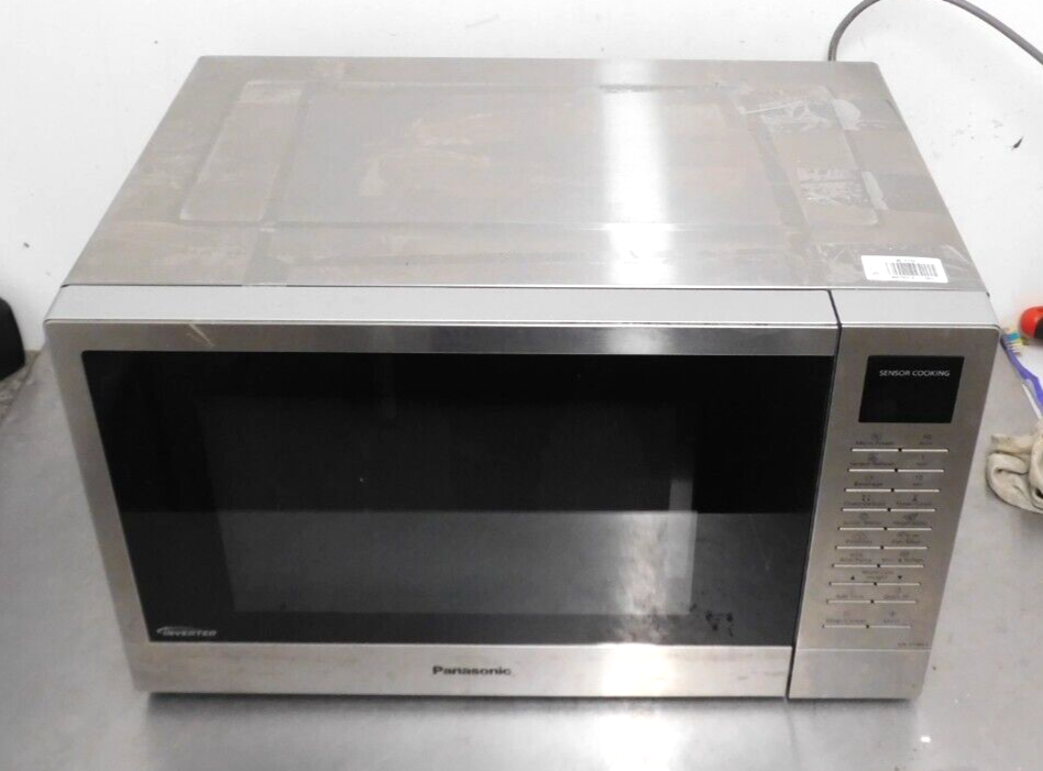 Panasonic NNST48KSBPQ Freestanding Solo Microwave 1000W 32L "For Parts
