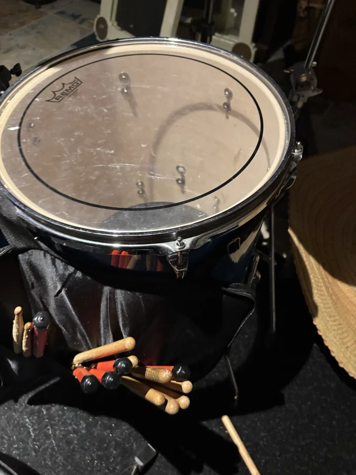Juego de batería y platillos Gig Master  Foto 2 de 4