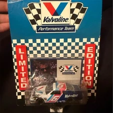 Mark Martin #6 Valvoline Ford Thunderbird 1:64 Diecast NASCAR Car