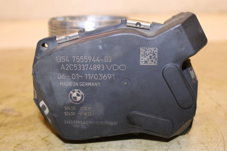 BMW 750Li xDrive 2010-2015 4,4 L AWD carrocería de acelerador de inyección de combustible 115 k juego de 2 Foto 3 de 4