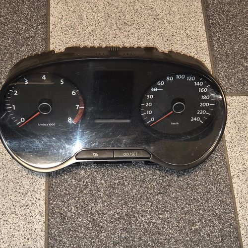 VW Polo 6R Benzin Tacho Kombiinstrument 6R0920860C