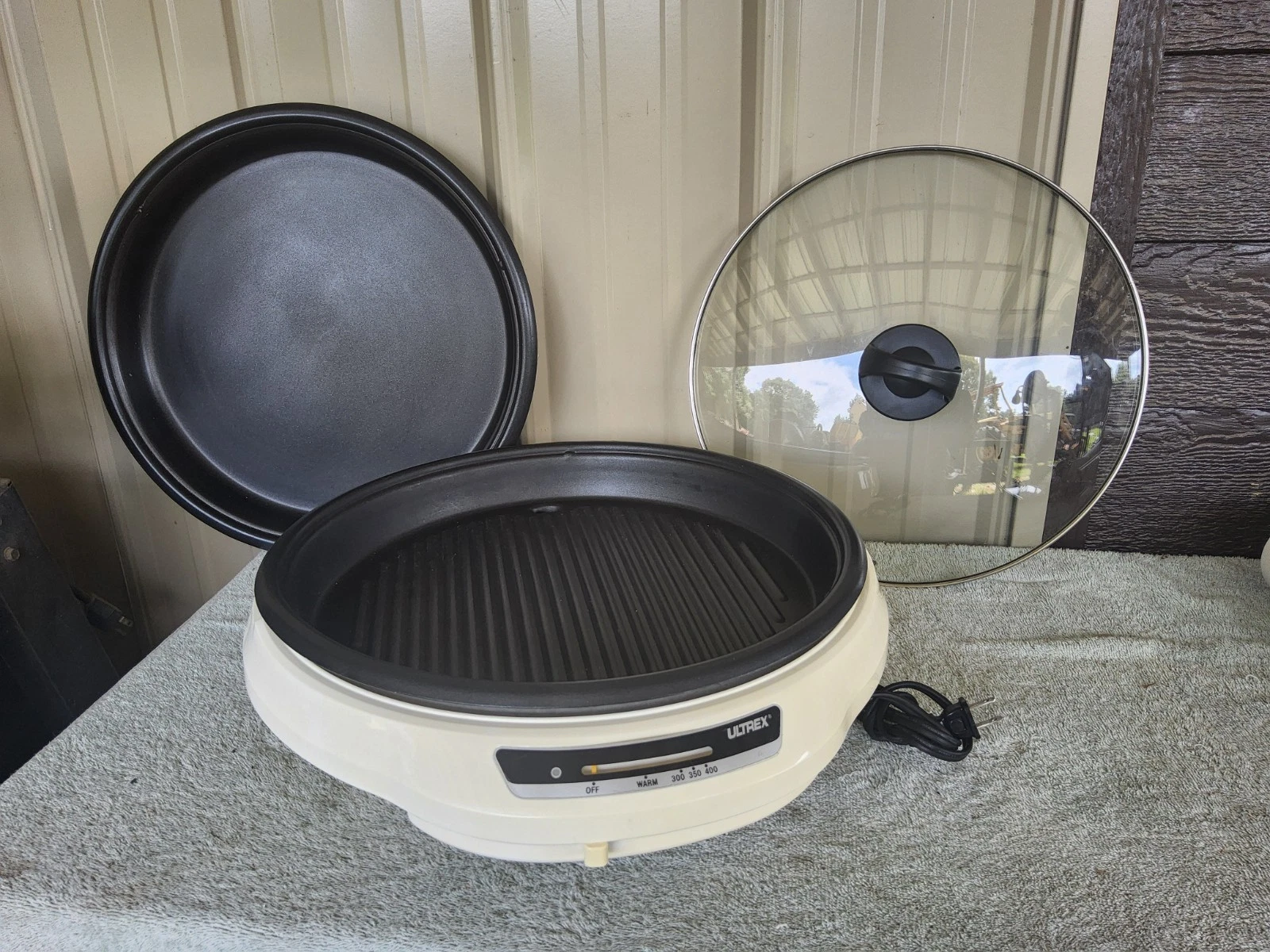 VINTAGE ULTREX Nonstick Ceramic Electric COUNTER TOP GRILL GRIDDLE SKILLET
Opens in a new window or