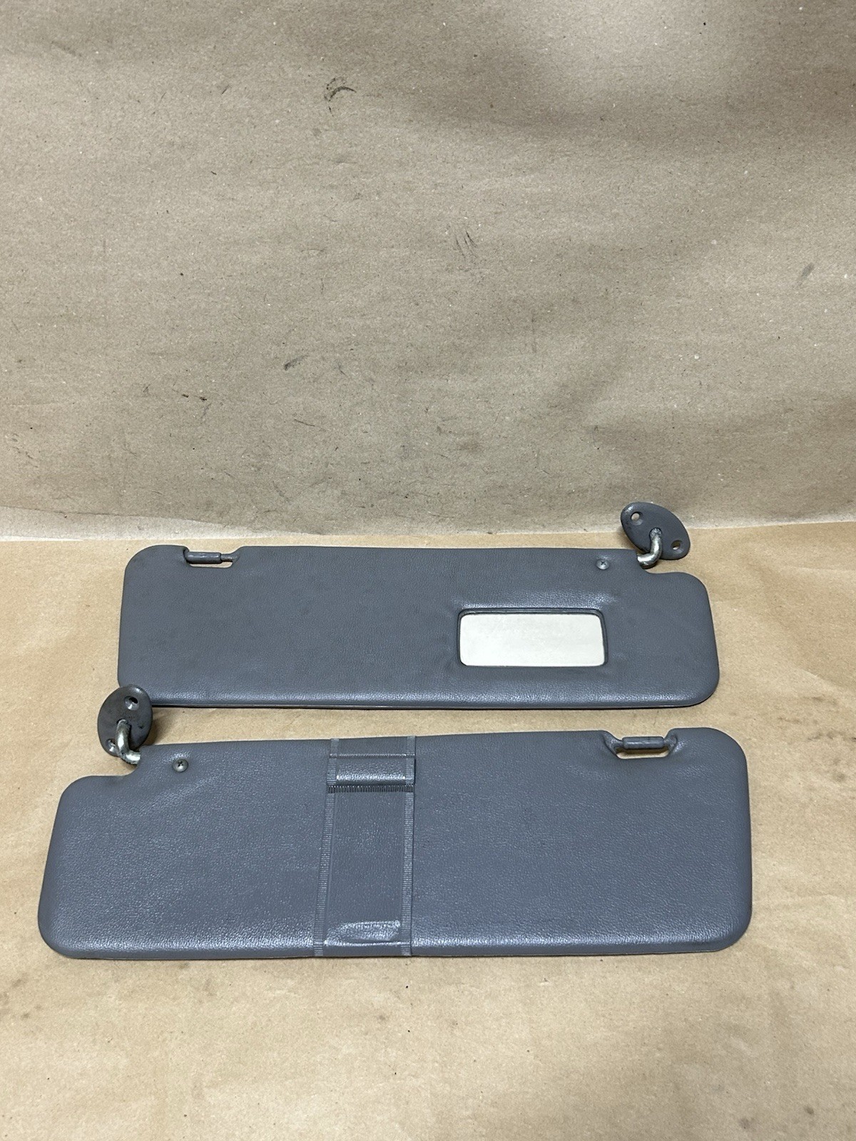 1989-1995 Toyota Pickup 1990-1995 4Runner Sun Visor Pair Set Gray OEM Nice