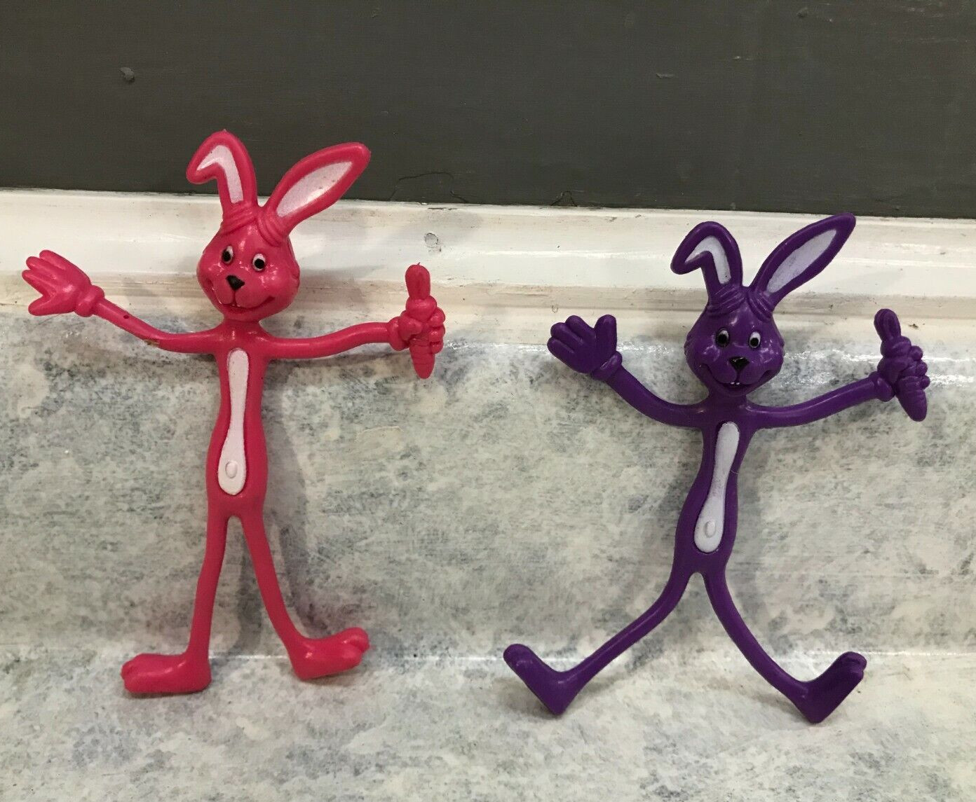 Pair of Bendable Poseable Easter Bunny Rabbit Figures Toys Pink Purple Carrot