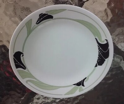 Corelle Black Orchid Floral Pattern 6.75