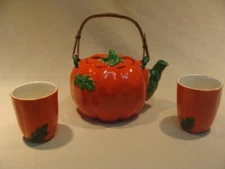 Occupied Japan Maruhon Ware Stoneware Tomato Teapot & 2 Cups