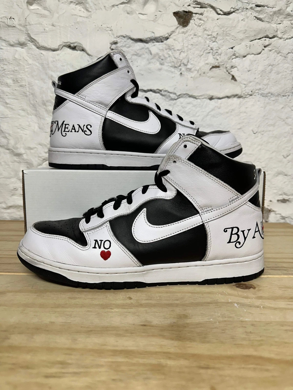 Baskets Nike SB Dunk High Supreme BAMN homme taille 12 occasion DN3741 002