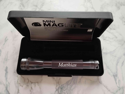 MAGLITE / Classic MINI Mag-Lite AA GRAU in Geschenkbox - mit WUNSCHGRAVUR
