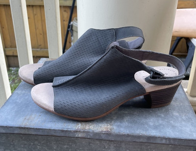 Clarks Ultimate Comfort Valarie James slingback heeled Sandals Size 8W
