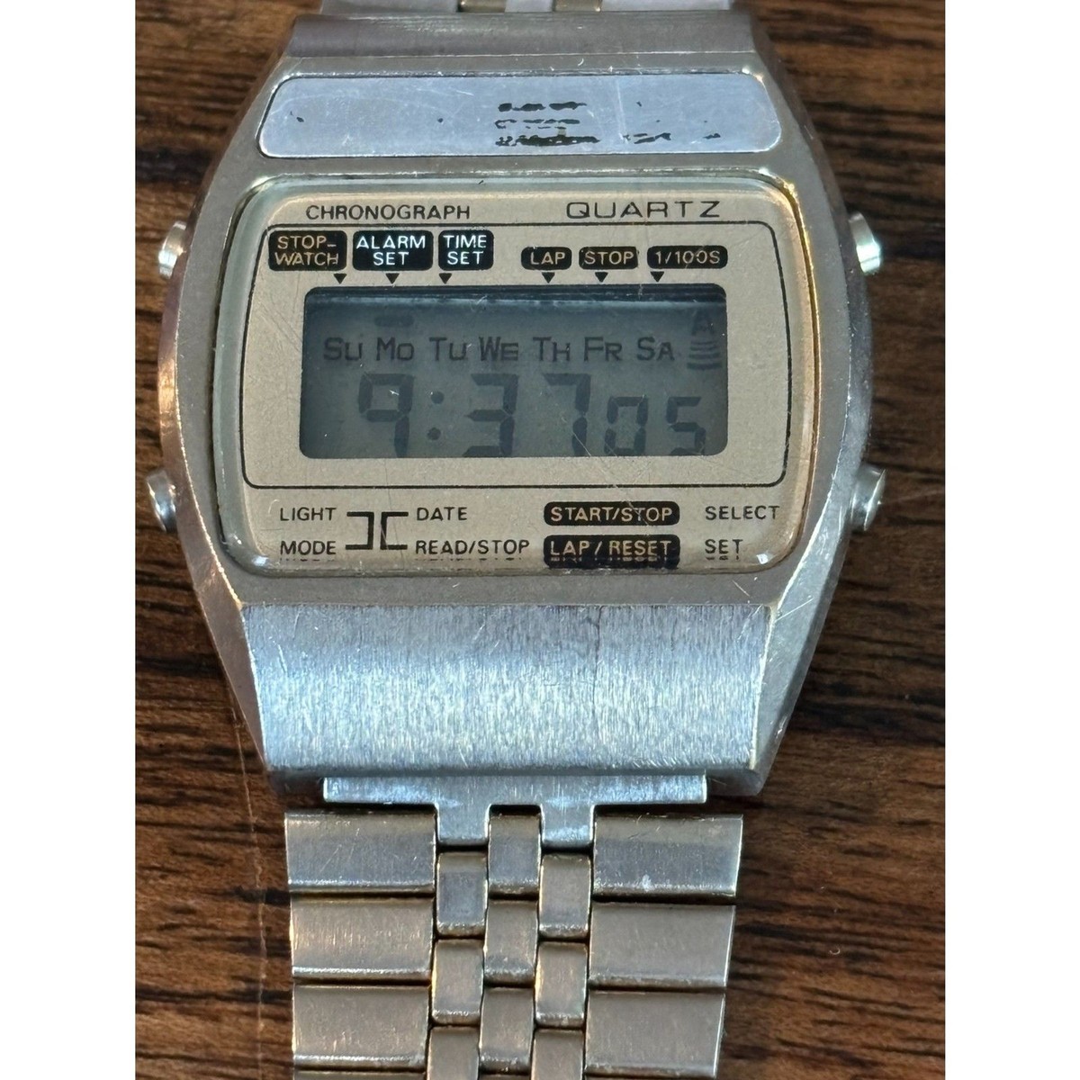 Vintage 1970s/80s Digital Quartz Alarm Chronograph Watch  display picture 3