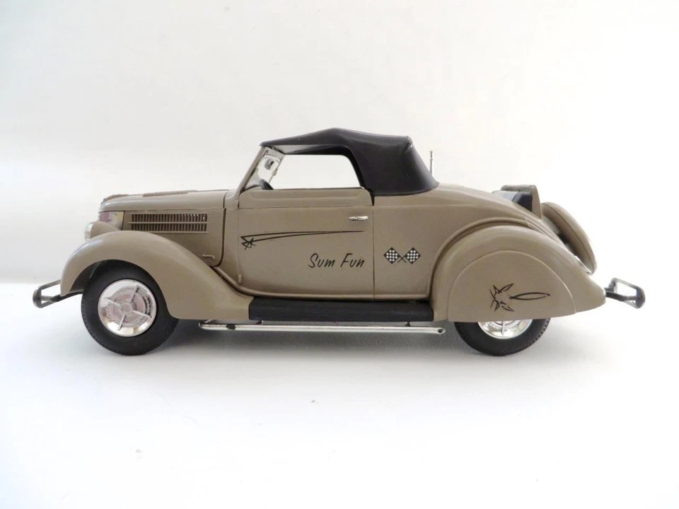 Ford "Sum Fun" 1936 construido AMT cupé de 2 puertas en caja y bien construido con instrucciones Foto 3 de 4