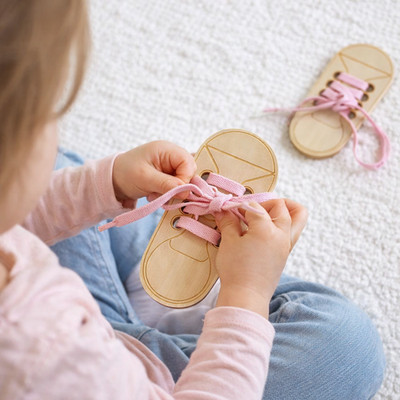 Montessori Holz Schnürschuh Lernspielzeug Kinder Schuhe binden üben Feinmotorik