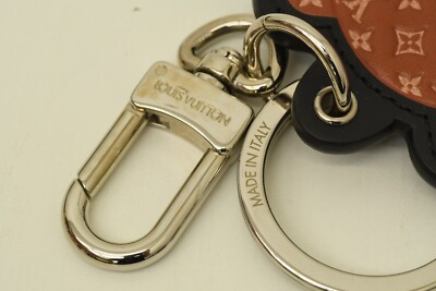 スマホアクセサリー Louis Vuitton Monogram Keyring Leather Authentic Louis Vuitton Bear Monogram Keychain Leather SP Brown
