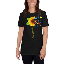 Accept Understand Love Autism Awareness Sunflower Gift Unisex T-Shirt