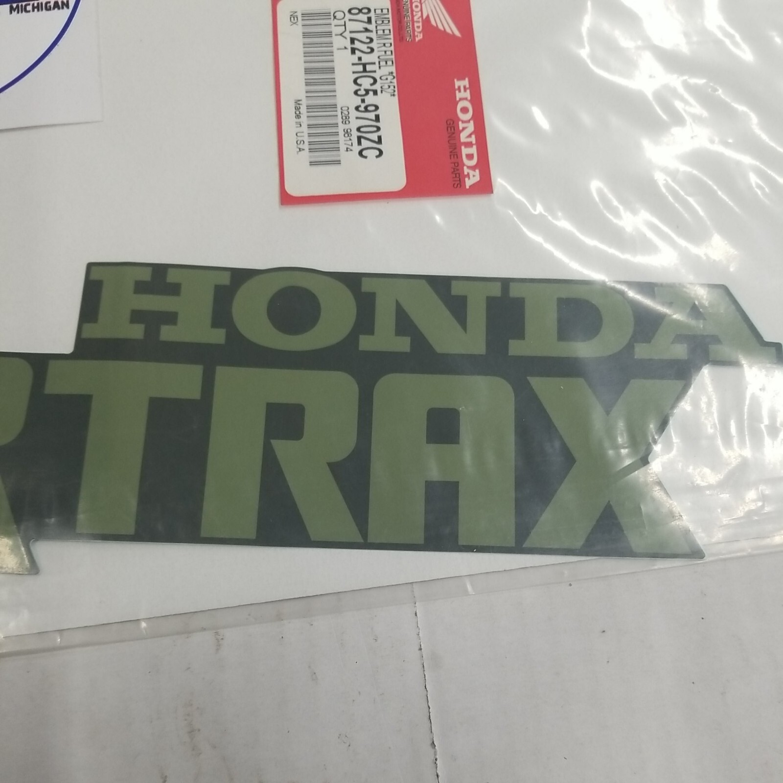 9293 Trx300 Dark Green Honda Fourtrax Fuel Tank ATV Emblem Badge Decal