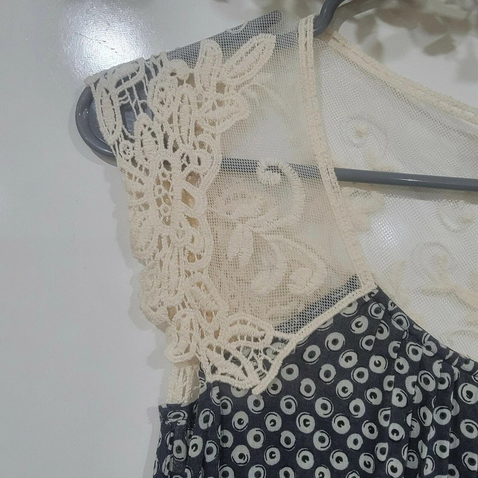 Ya Los Angeles Medium Geometrical Dress Floral Lace Neckline Coquette Romantic - Image 4 of 4