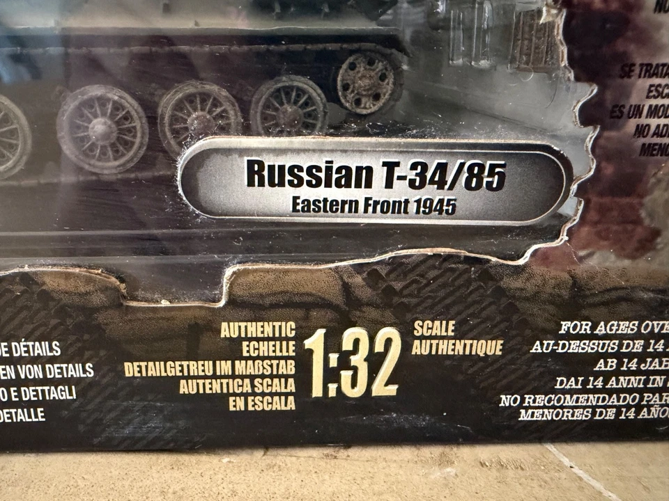 Forces of Valor 1/32 Russian T-34/85 - Photo 2/3