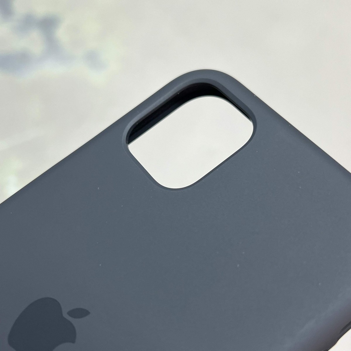 APPLE iPhone 11 Silicone Case Microfiber Lined Case Black MWVU2ZM