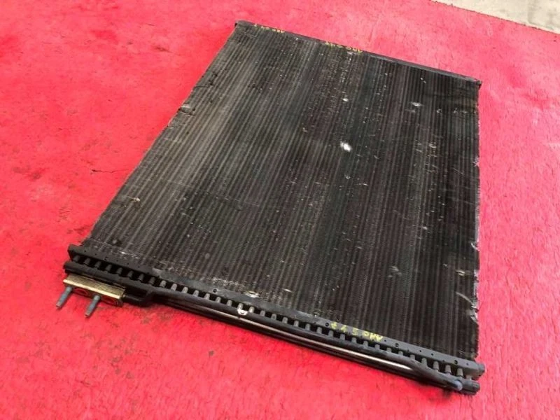 03-07 Condensador de aire acondicionado diésel Ford F250 F350 Super Duty 6,0 L  Foto 3 de 4