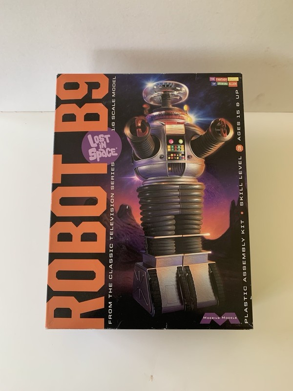 1:6 scale Moebius Lost in Space B9 Robot model kit
