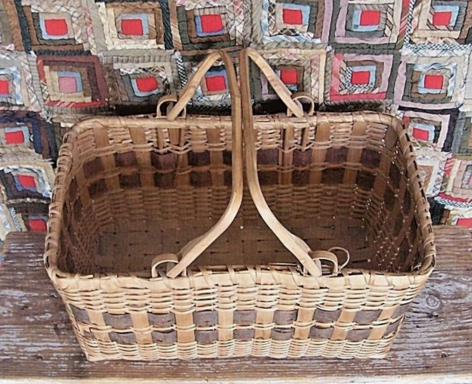Antigua cesta de férula tejida con asas oscilantes, base de tejido de sarga, acento de corteza Foto 4 de 4