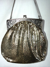 Vintage Whiting and Davis Silver Tone Metal Mesh Evening Bag w/ Chain Strap