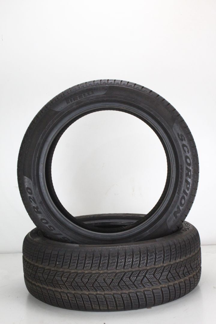 2x Pirelli Scorpion Winter 235/50 R20 104V XL 33/20 Approx. 0 9/32-0 5/16in