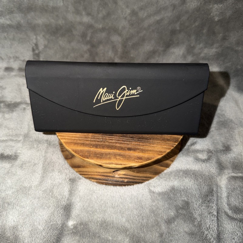 Maui Jim Folding Matte Black Eyeglasses Case ONLY Triangle Magnetic Close EUC 