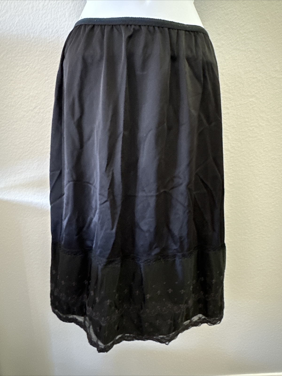 Vintage Kayser Black Half Slip Nylon Lace Edge Black … Gem