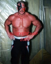 ROAD WARRIOR HAWK WRESTLER 8 X10 WRESTLING PHOTO WWF WCW