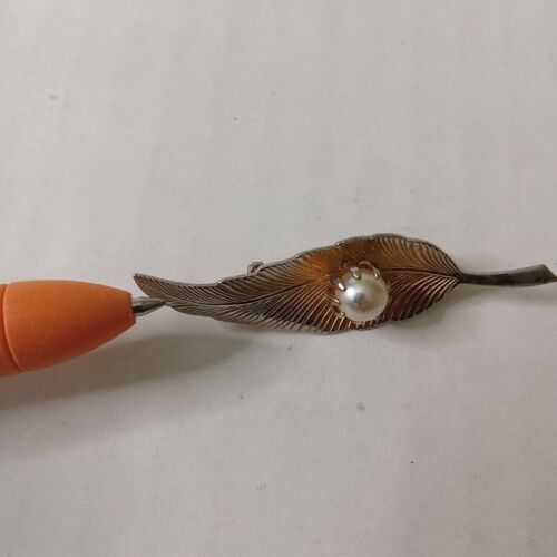 Vintage Brooch Pinwomens Jewelry costume Flawed- has a lot of tarnish and rust - Imagen 3 de 7
