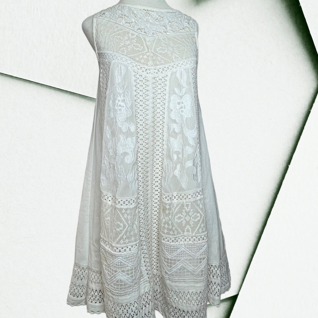 chinese dress ladies Annabelle Lace Maxi Dress