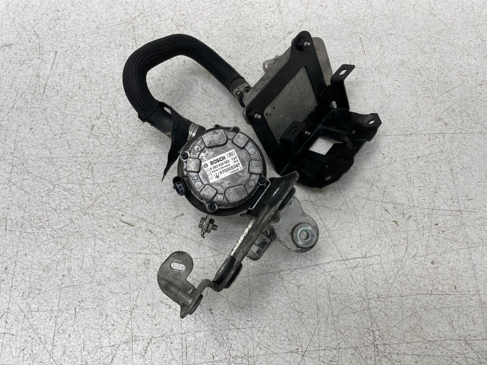 14 15 16 17 Maserati Ghibli Electric Water Coolant Cooling Pump 1376 OEM