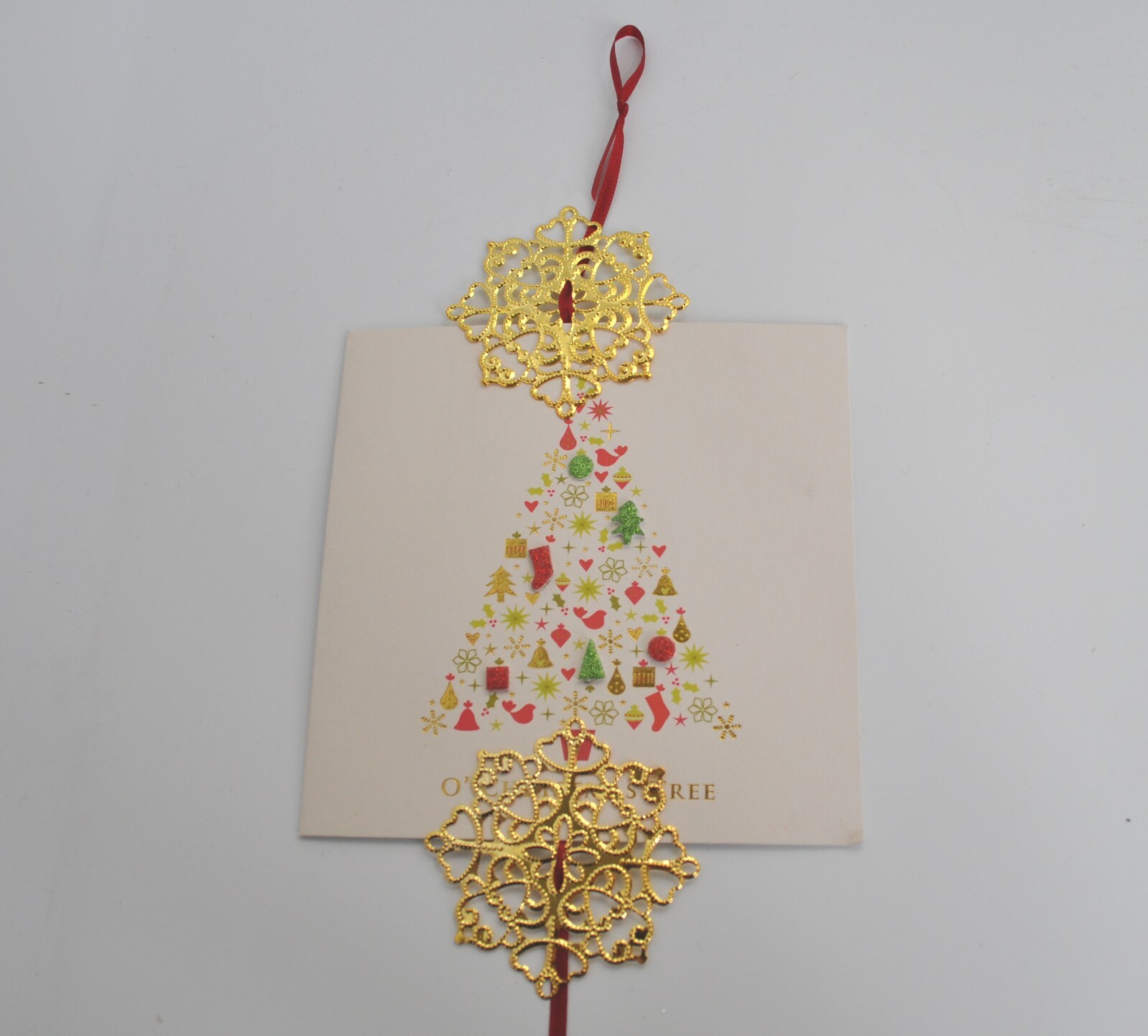 Christmas Card Holder. Wall hanging. Gold Filigree metal. Holds 10